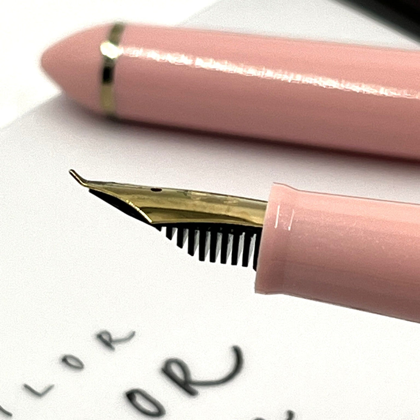 Sailor Fude de Mannen Calligraphy Fountain Pen Pearl Pink