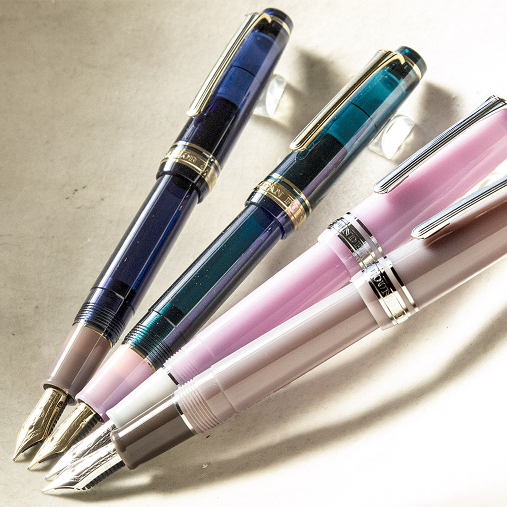 Sailor Professional Gear Slim Fountain Pen Shikiori Sansui Komakusa 14k Nib