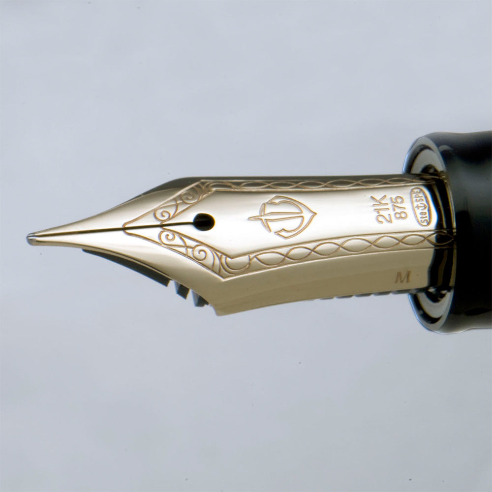 Sailor Rei III Fountain Pen Aomori Hachinohe-Nuri 21K Gold Medium by Sailor at Cult Pens