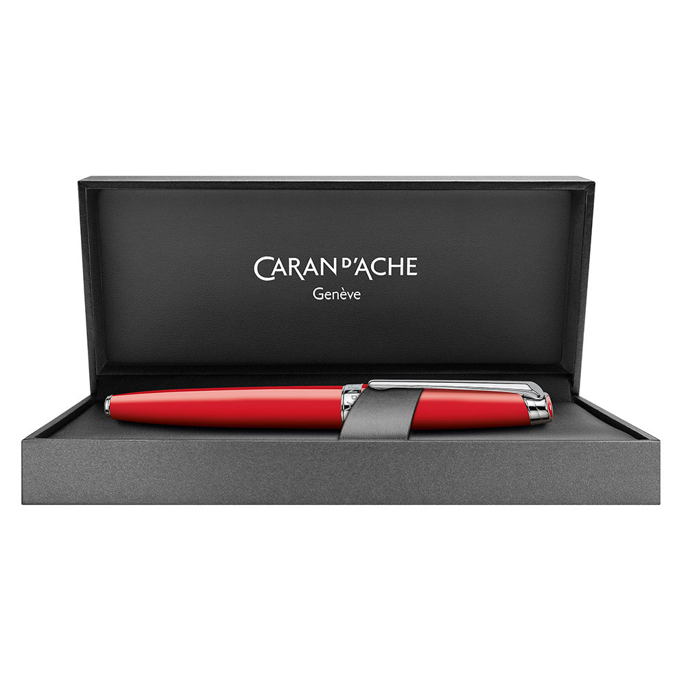 Caran d'Ache Leman Fountain Pen Scarlet