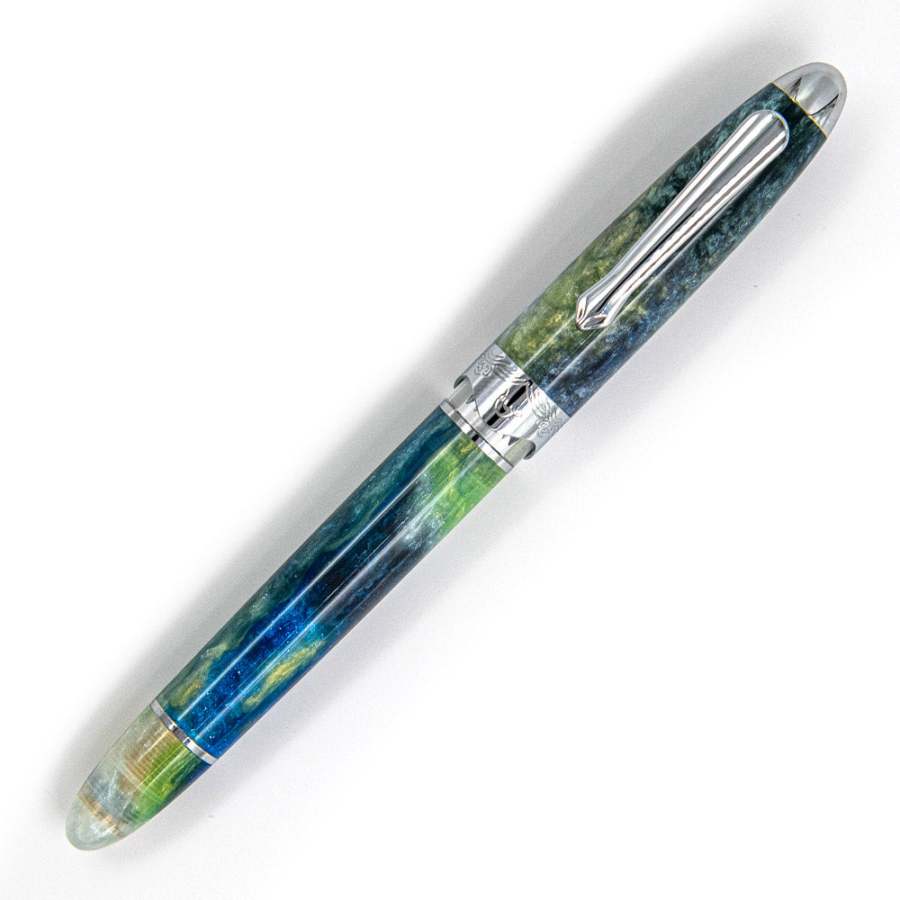 Cult Pens x Nahvalur Horizon Fountain Pen Polar Glow