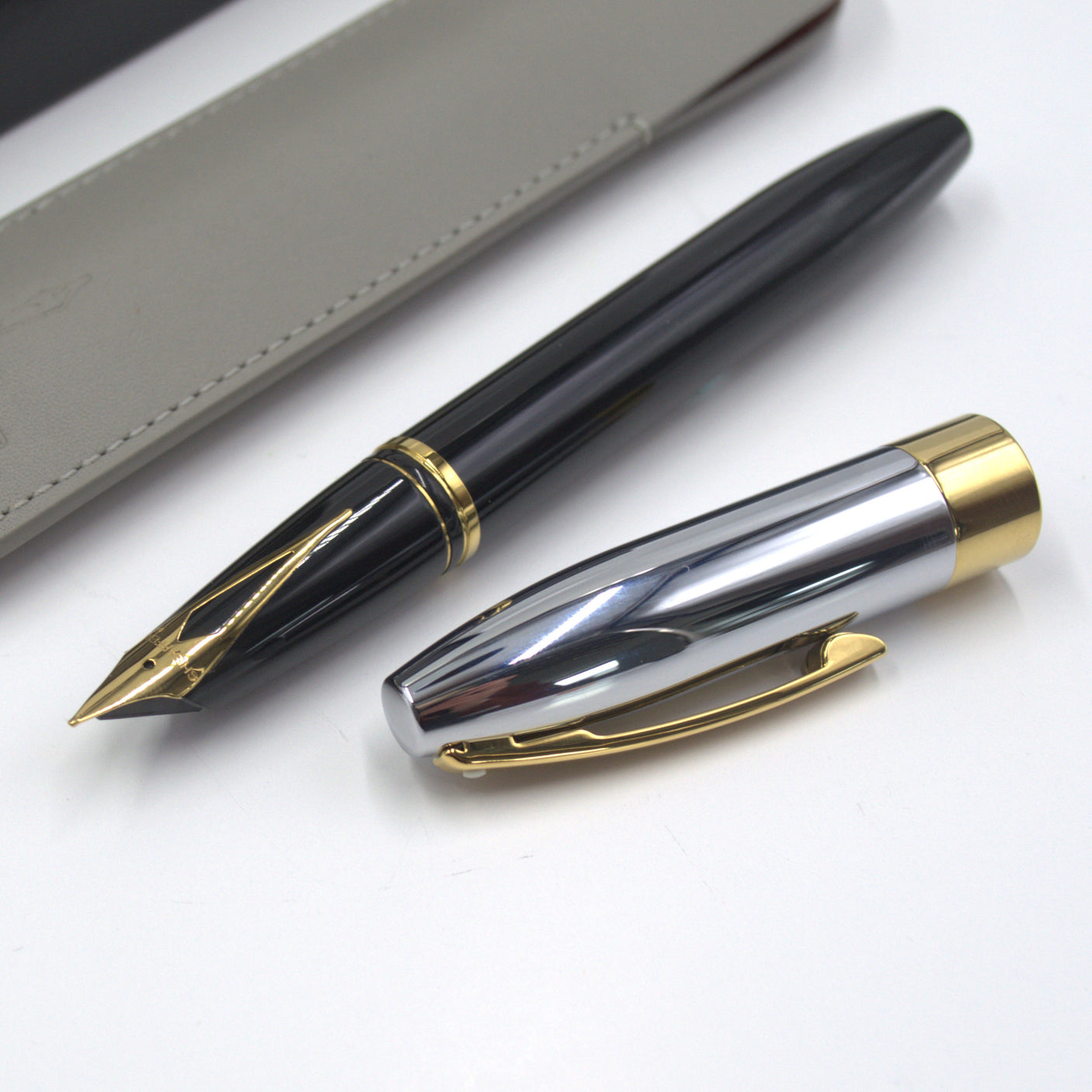 Sheaffer Legacy 9065 Glossy Black and Chrome Fountain Pen with 14k PVD Gold-Plated Nib