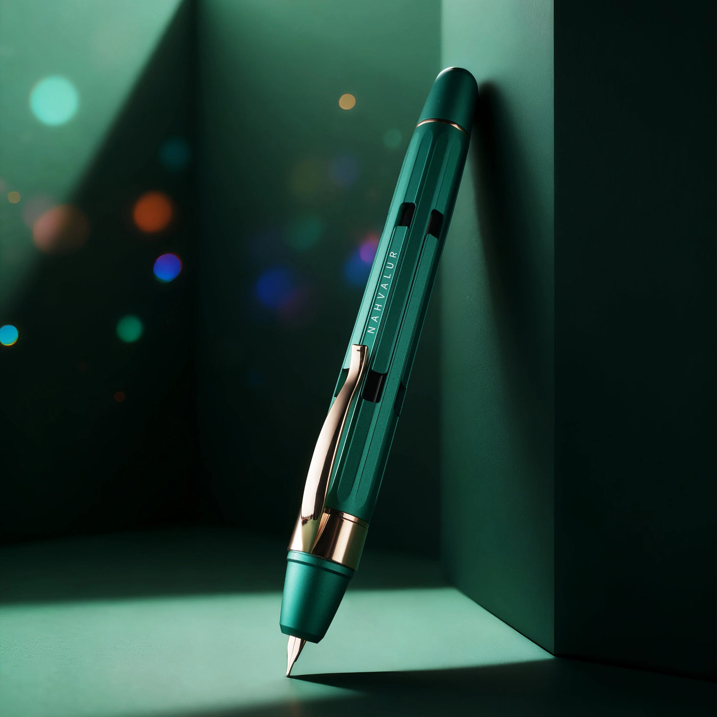 Nahvalur Eclipse Retractable Fountain Pen Emerald