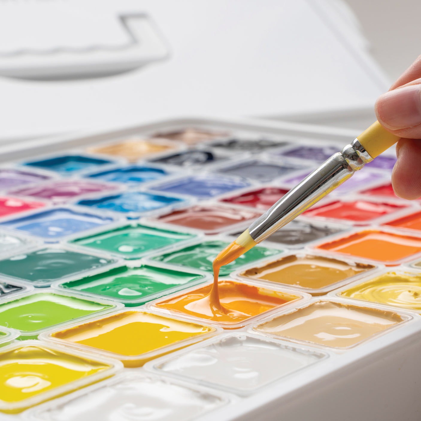 HIMI Jelly Cup Gouache Set of 56 Colours White Case