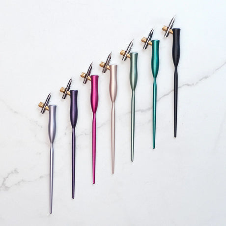 Tom's Studio Flourish Curve Oblique Nib Holder Jet Ivy