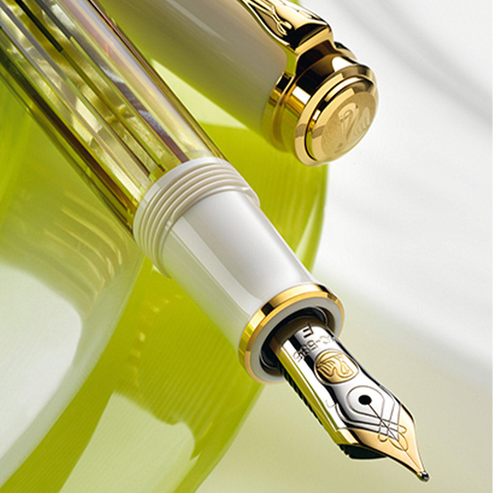 Pelikan Souveran M400 Fountain Pen Tortoiseshell White