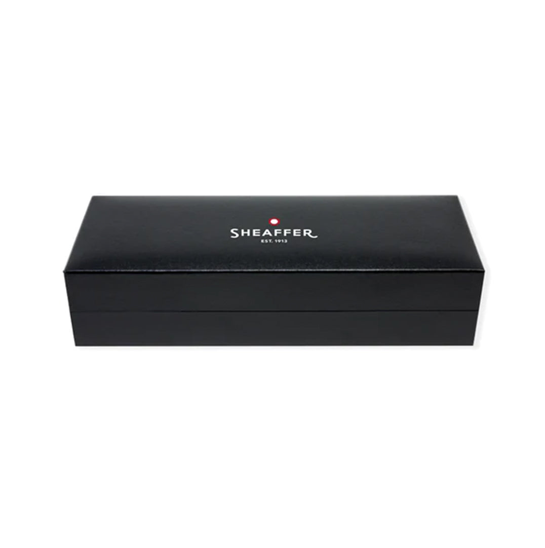 Sheaffer Sagaris E9471 Fountain Pen Glossy Black with Gold Tone Trim